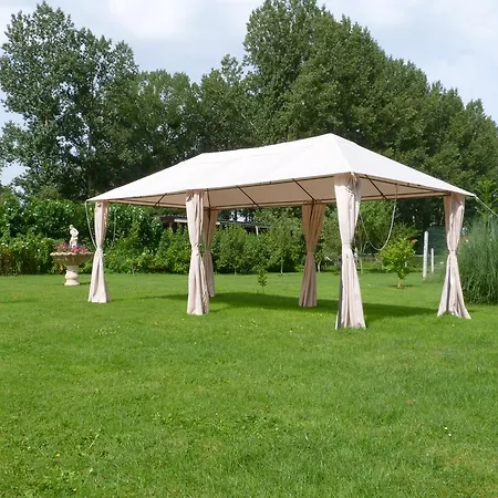 Et Relais Equestre De Marie