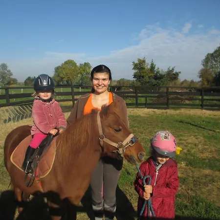 Et Relais Equestre De Marie Tours-en-Vimeu