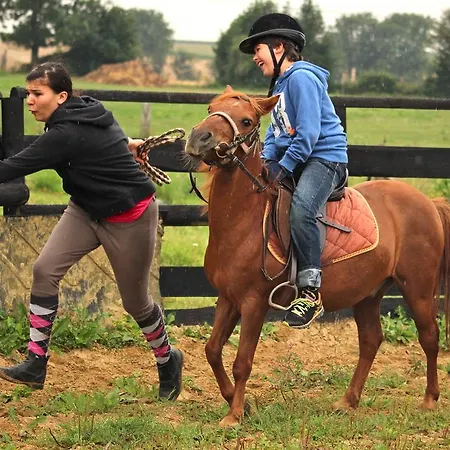 Et Relais Equestre De Marie Holiday home