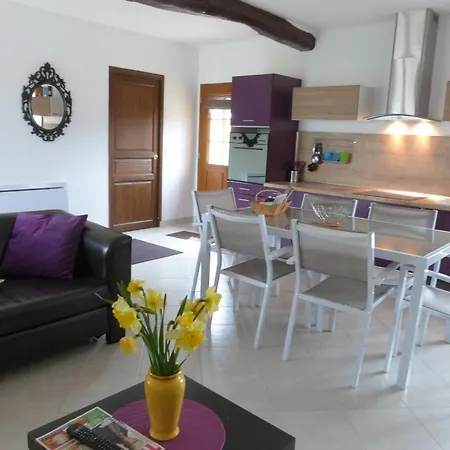Holiday home Et Relais Equestre De Marie *